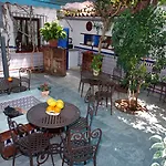 Πανδοχείο Aduar