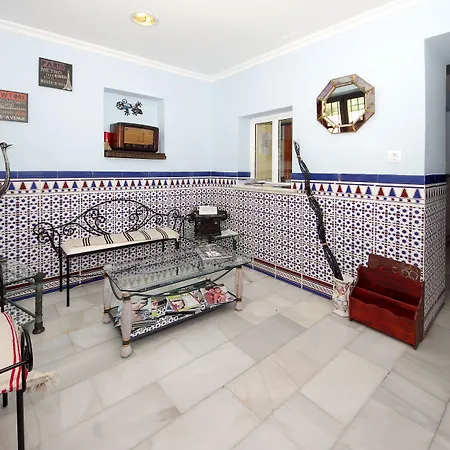 Aduar Inn Marbella